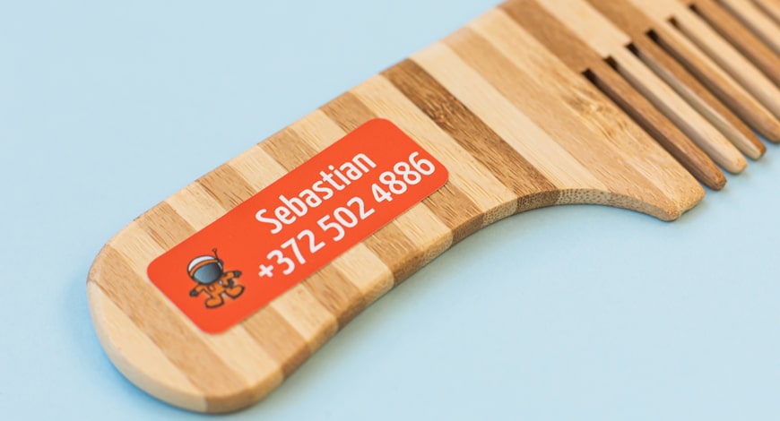 Suur nimesilt harjal