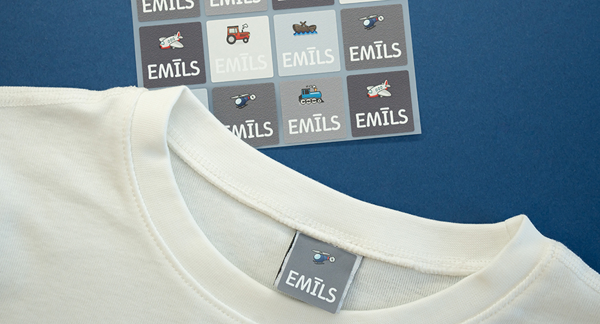 Rūtiņveida uzgludināmas vārda uzlīmes