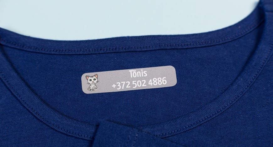 Särgile kinnitatud triigitav nimesilt